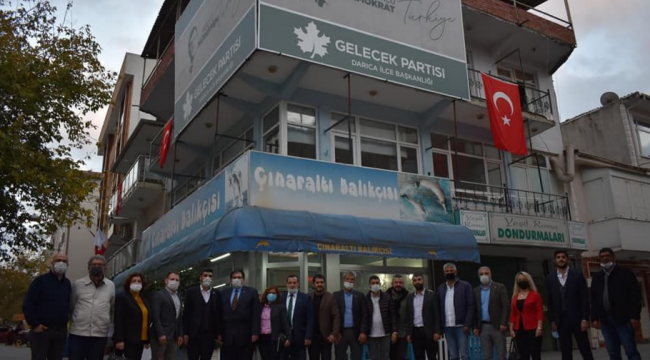 Gelecek Partisi Darıca kurmayları sahada!