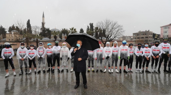 Zaferin 106. Yıldönümünde; Başkan Büyükgöz Çanakkale'ye uğurladı