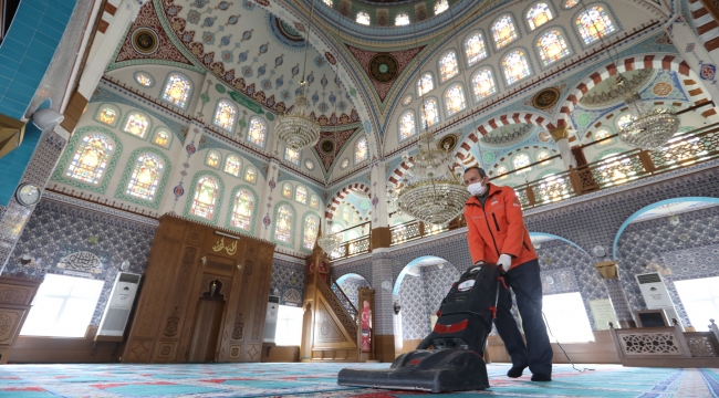 Çayırova'da Camiler temizleniyor