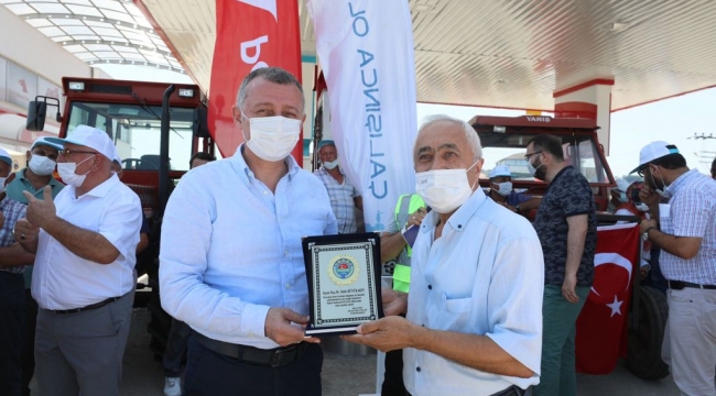 Büyükşehir'den çiftçilerimize 2 milyon litre akaryakıt desteği