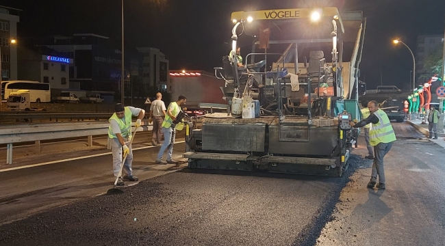 Gebze - İstanbul Caddesi'nde gece mesaisi