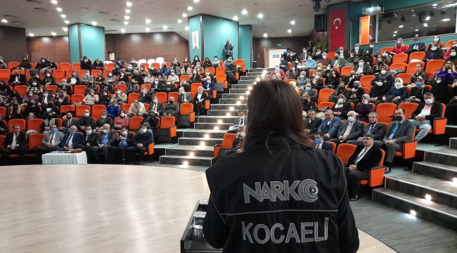 Darıca'da ''En iyi Narkotik Polisi, Anne'' projesi start verildi