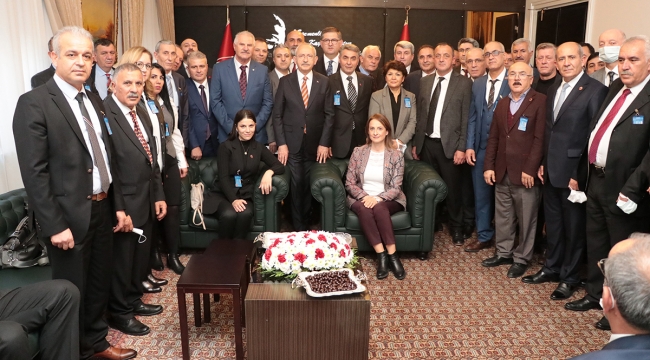 CHP belediye meclis üyeleri Ankara'da Kılıçdaroğlu ile görüştü