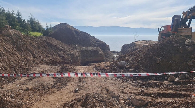 Göçük altında kalan işçi hayatını kaybetti