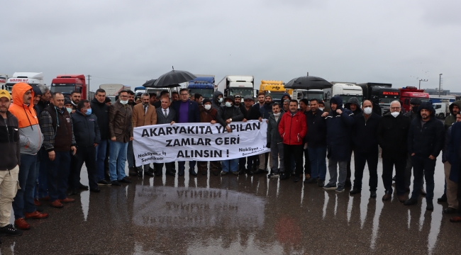  Kamyon ve tır şoförleri Gebze'de kontak kapattı 