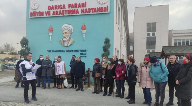 Darıca'daki sağlık çalışanları basın açıklaması yaptı