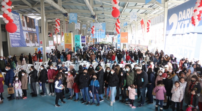 Darıca Kitap Fuarı'na yoğun ilgi devam ediyor