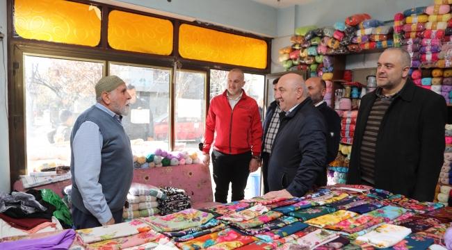 Bıyık, Ramazan'da sokak sokak geziyor