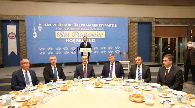 Büyükakın, iftarda Balkan Göçmenleriyle buluştu