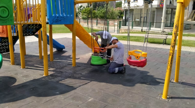 Darıca'da çocukların güvenliği için parklar bir bir yenileniyor