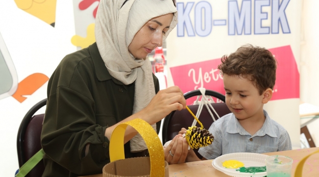 Anne çocuk el ele KO-MEK'te