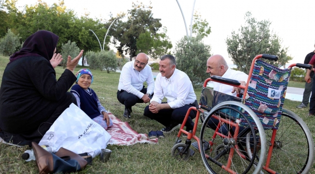 Büyükakın, Darıca Millet Bahçesinde vatandaşlarla buluştu 