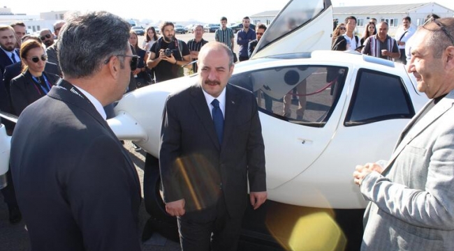 Bakan Varank: 'Airtaxi' 23 Nisan'da boğazı uçarak geçecek