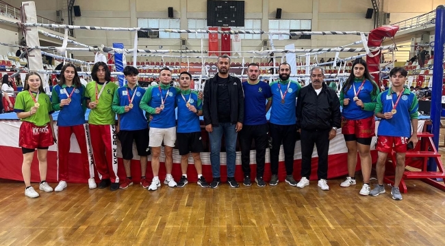 Çayırova Kickboks takımından büyük başarı