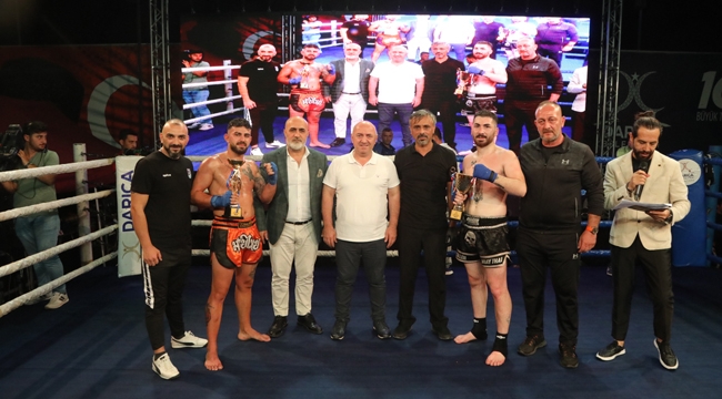 Darıca'da coşkulu Muay Thai Galası