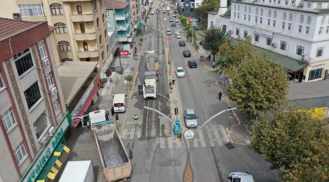 Darıca FSM Caddesi'nde yol onarımı yapılıyor