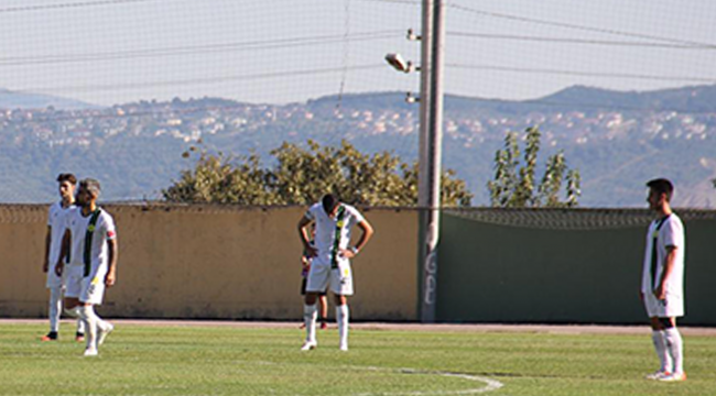 Darıcalı futbolculardan yönetime protesto 