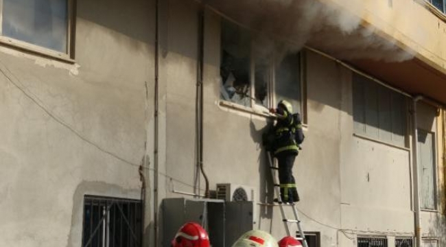 Depoda çıkan yangın maddi hasara neden oldu