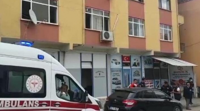 'kötü koku' ihbarı yapıldı, evde ölü bulundu