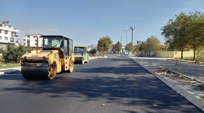 Darıca Atatürk Caddesi'ne 11 bin ton asfalt seriliyor