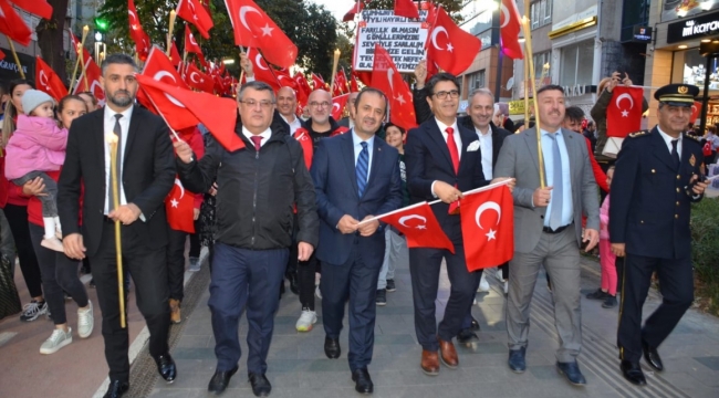 Fener Alayı'yla, Cumhuriyet coşkusu