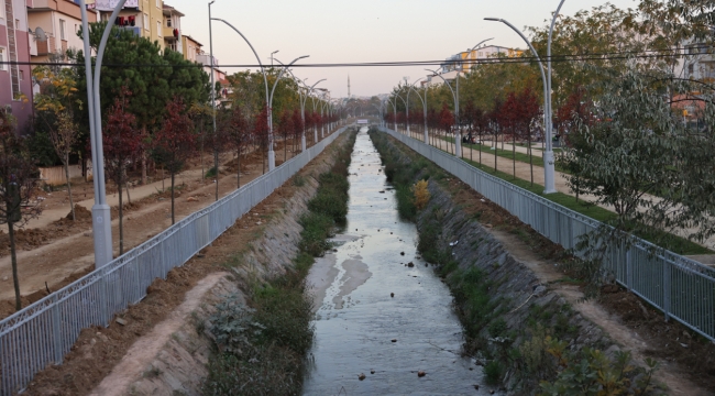 Sırasöğütler Deresi'nde çalışmalar devam ediyor