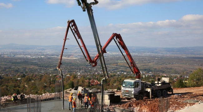 Teleferik projesinde temel betonu atıldı