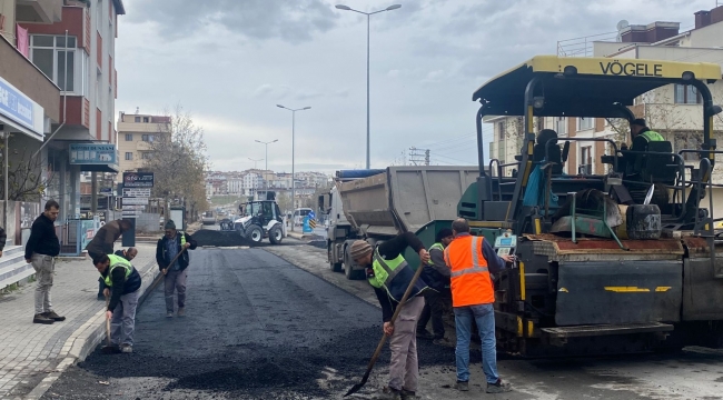 Darıca Atatürk Caddesi'nde üstyapı çalışmaları sürüyor