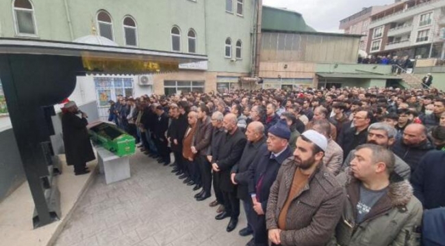 5'inci kattan boş havuza düşen Faruk öğretmen, toprağa verildi