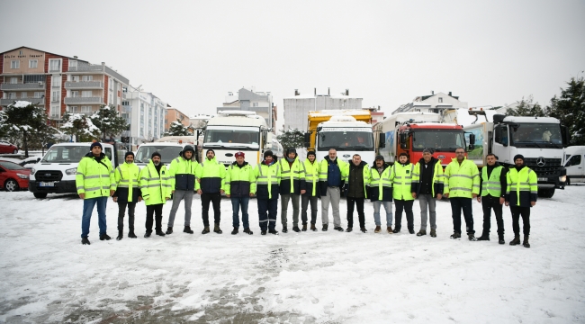 Çayırova'dan Hatay'a 33 kişilik ekip ve 13 araç