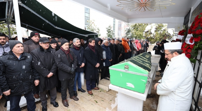 Depremde hayatını kaybetmişti, Gebze'de toprağa verildi