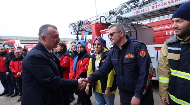 Başkan Büyükakın, Türkiye ve Kocaeli'nin kahramanlarını ziyaret etti