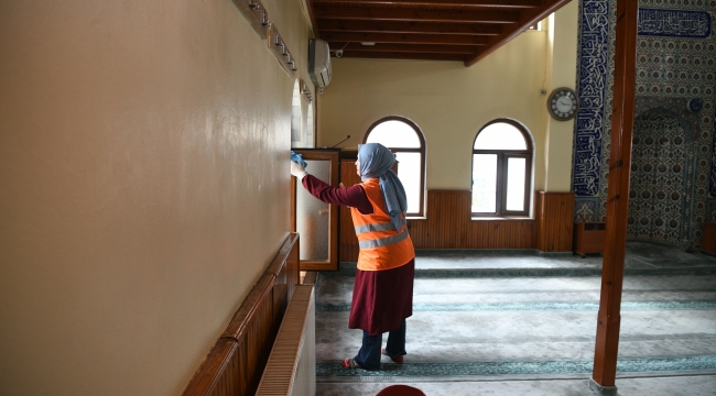 Camilerde Ramazan öncesi temizlik yapıldı