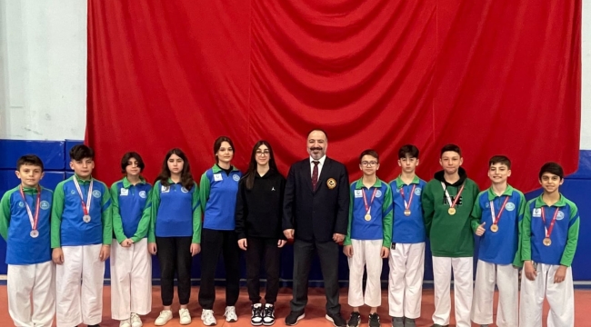 Çayırova Belediyesi Karate takımı 7 madalya kazandı