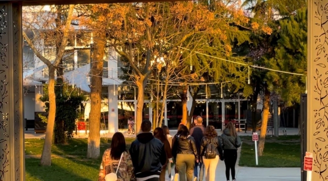 Eski Ramazanlar Maide Restoran ve Antik Köfte'de