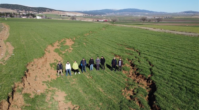 GTÜ İnşaat Fakültesi akademisyenleri, deprem bölgesinde incelemelerde bulundu