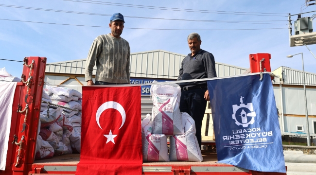 Büyükşehir'in gübre desteği çiftçilerin yüzünü güldürüyor