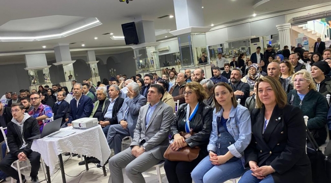 İyi Parti Darıca'dan okul ve sandık sorumlularına eğitim