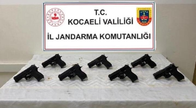 Kocaeli'de 7 adet ruhsatsız tabanca ile yakalanan 2 kişi gözaltına alındı