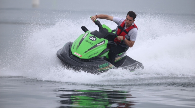 Kocaeli'de Türkiye Su Jeti ve Flyboard Şampiyonası heyecanı başladı