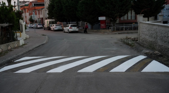 Büyükşehir yaya ve sürücülerin trafikte güvenliği için çalışıyor