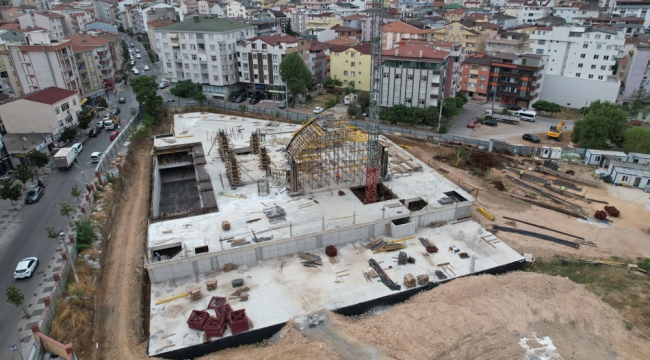 Çayırova Kent Meydanı'nda cami inşaatı yükseliyor