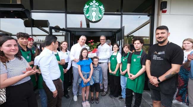 Starbucks, Gebze Center'da açıldı