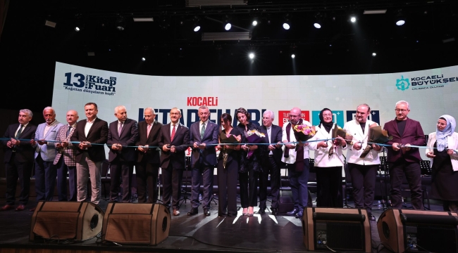 Kitap Fuarının onur konuğu Ümit Meriç: Kocaeli kültürde İstanbul'u geçti