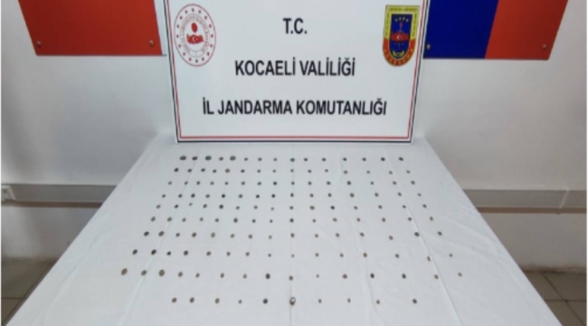 Roma ve Bizans dönemine ait 144 adet sikke ve 1 adet yüzük ele geçirildi