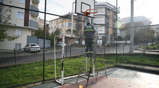 Spor sahaları bakımdan geçiyor