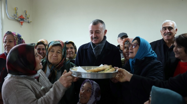 Başkan Büyükakın, Cemevi'nde vatandaşlarla bir araya geldi