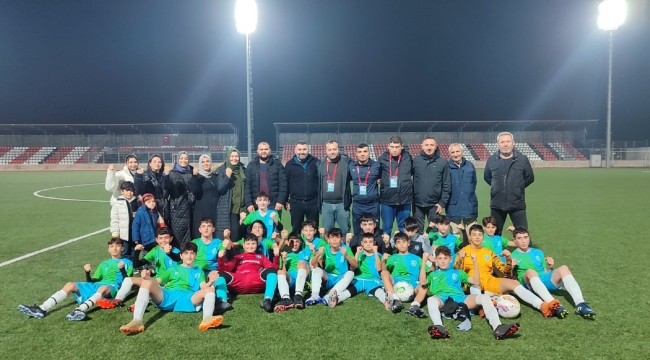 ÇESK U-14 futbol takımı şampiyon oldu!