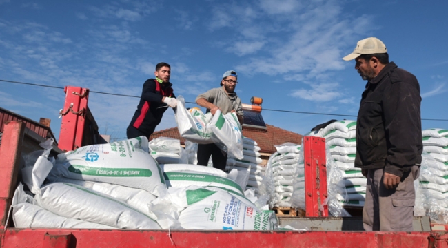 Çiftçilere yüzde 50 hibeli gübre dağıtımı başladı