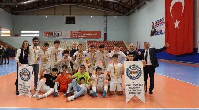 KOTO Teknik Koleji Futsal'da şampiyon!